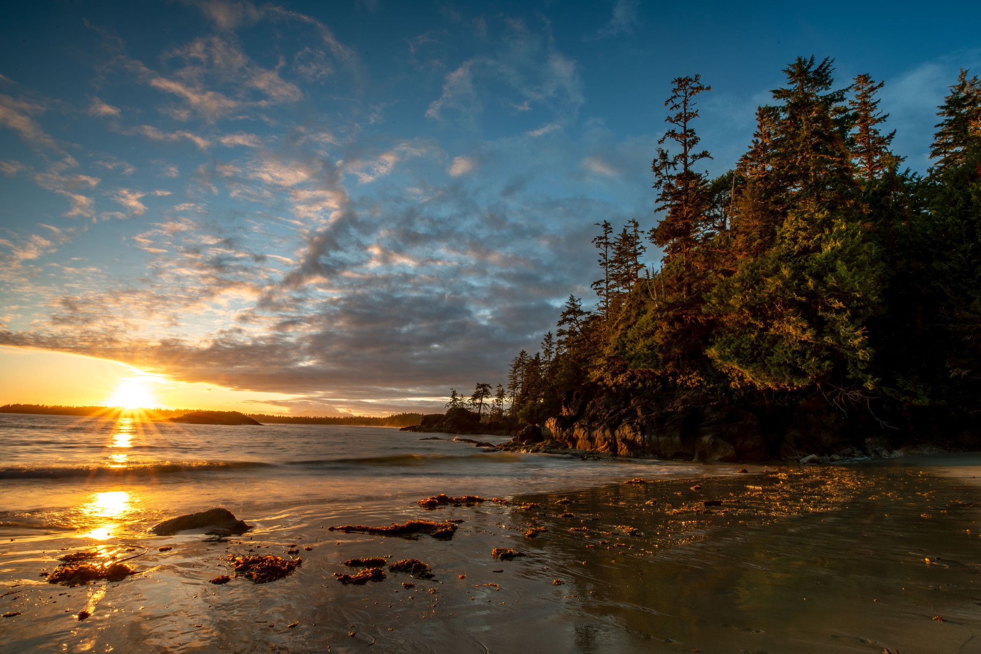 Sunset at Halfmoon Bay, Ucluelet, Vancouver Island, BC Canada